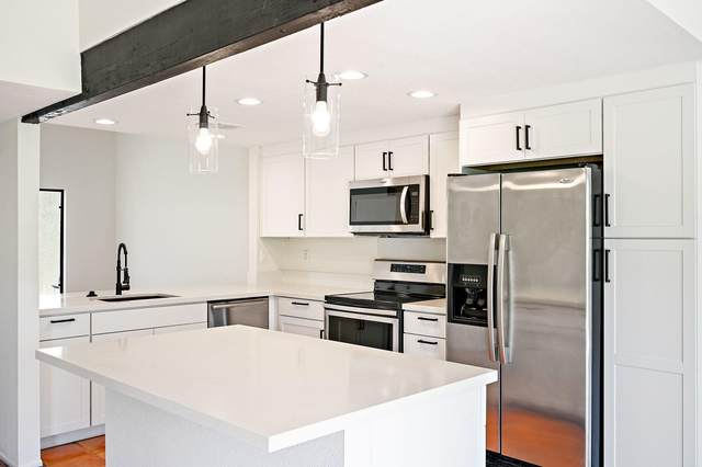 72459 Desert Flower Drive, Palm Desert, CA 92260 (MLS #219049428) :: KUD Properties